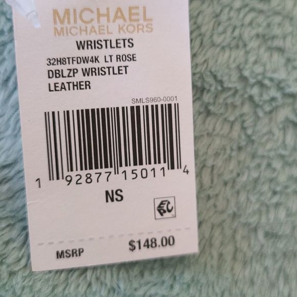 Michael kors double zipper wristlet - Picture 4 of 4